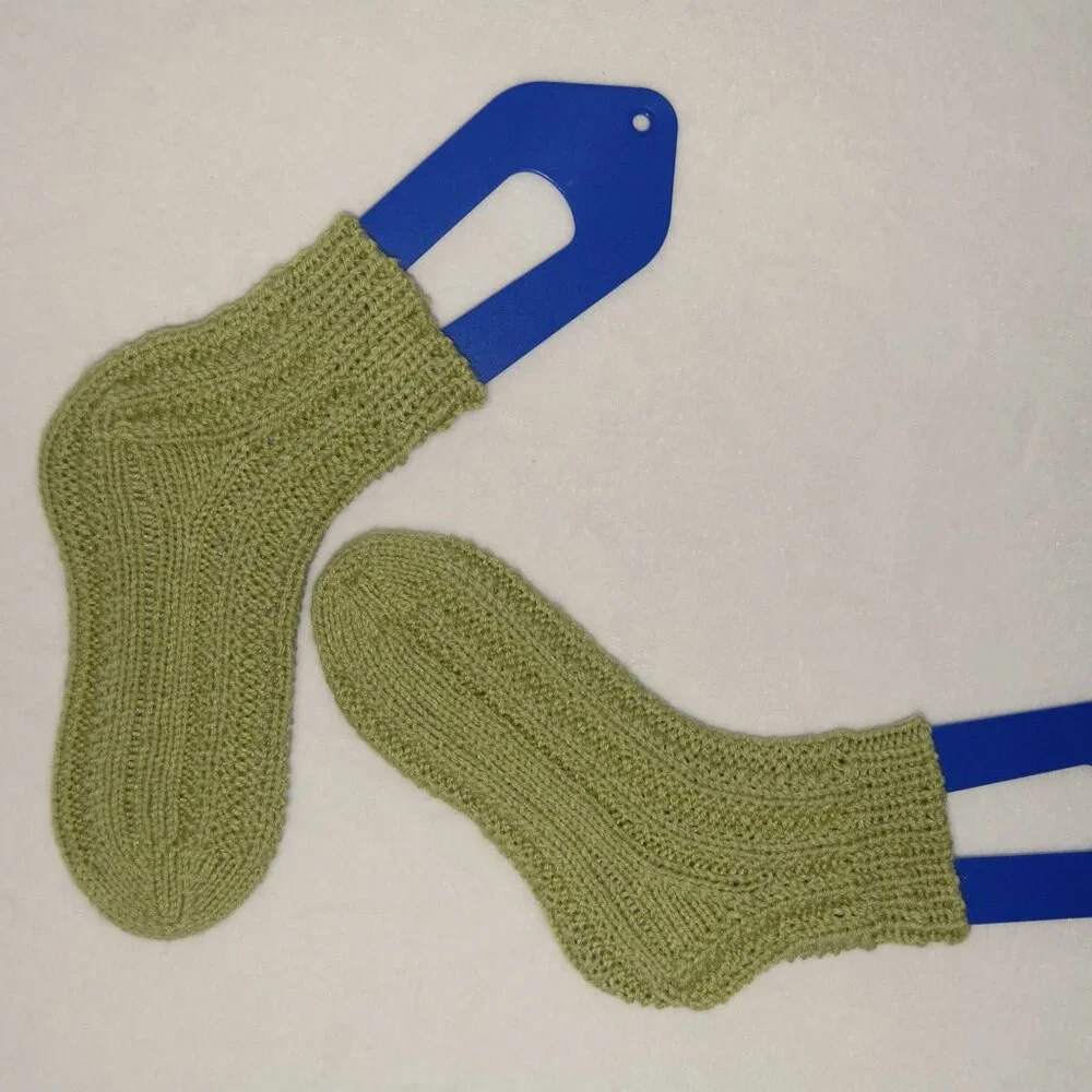 NEW Handmade Ankle Socks, Green, Women Size M (US 8.5)